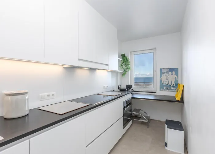 Lecomte - The Shoreline Beachview 106