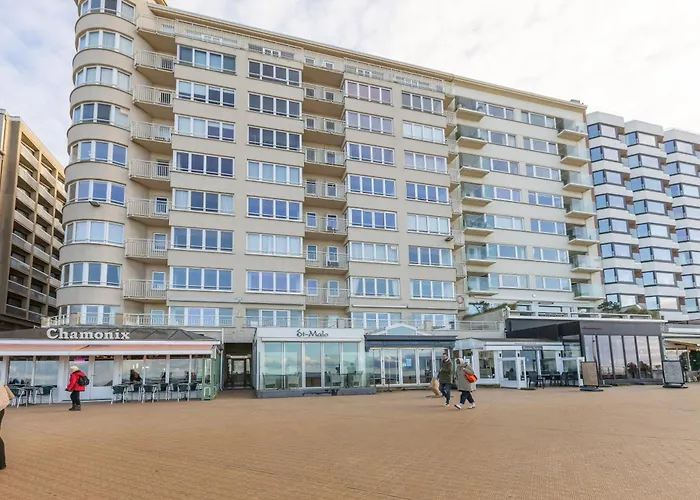 Lecomte - The Shoreline Beachview 106 * Oostende