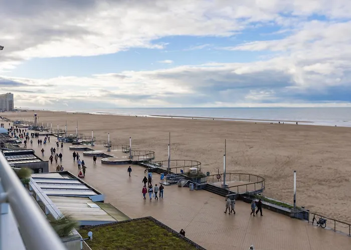 Lecomte - The Shoreline Beachview 106 Appartement *