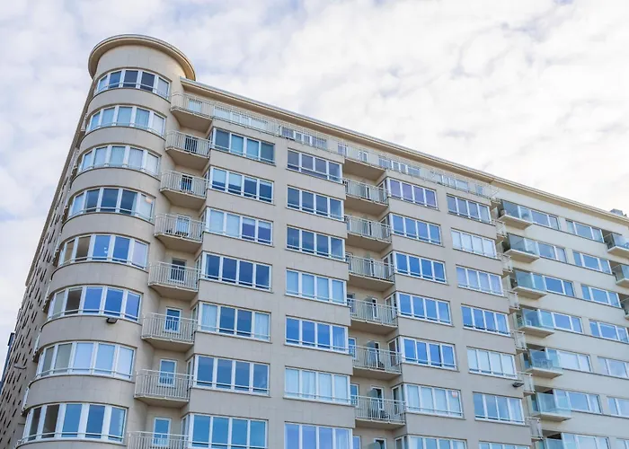 Lecomte - The Shoreline Beachview 106 *