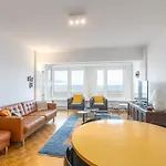 Lecomte - The Shoreline Beachview 106 아파트