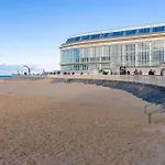 Lecomte - The Shoreline Beachview 106 아파트 *