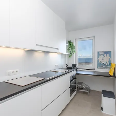 Lecomte - The Shoreline Beachview 106